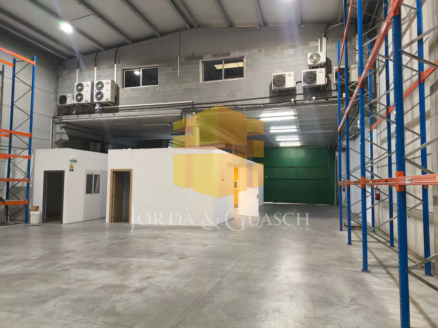 Fabrikhallen zur Miete in Castellgalí