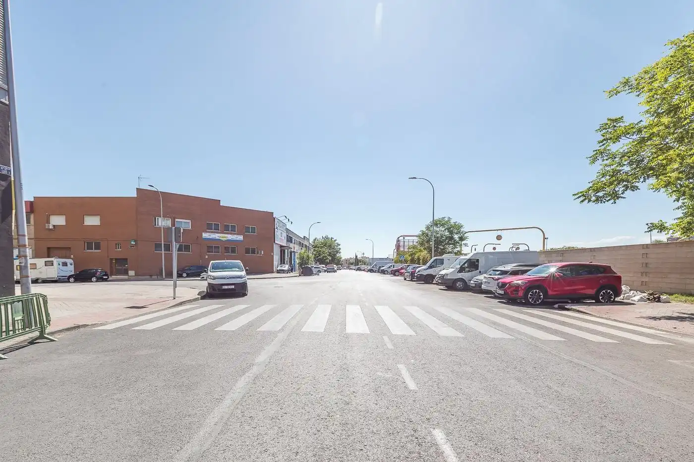 Exterior view of Industrial buildings for rent in Madrid