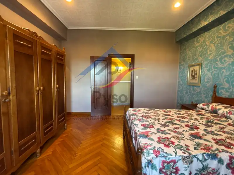 Dormitori de Casa o xalet en venda en Piélagos amb Calefacció, Jardí privat i Parquet