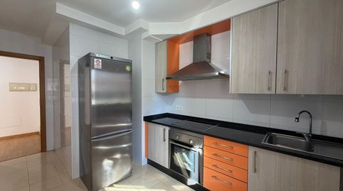 Foto 2 de Piso de alquiler en Redondela, Pontevedra