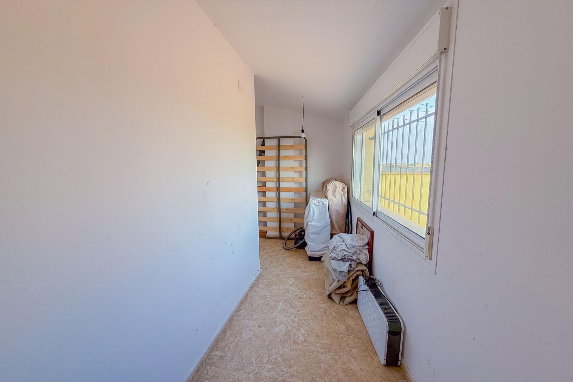 Bedroom of Flat for sale in Deltebre  with Balcony