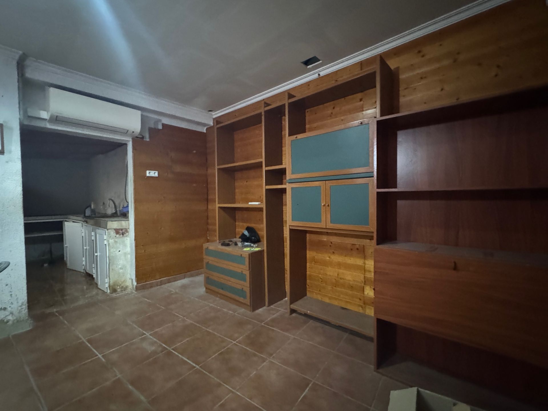 Flat for sale in Torrent  with Air Conditioner and Terrace