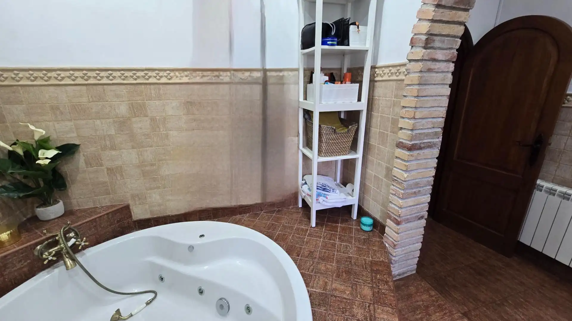 Bathroom of Houses for sale in Elche / Elx  with Air Conditioner, Private garden and Terrace