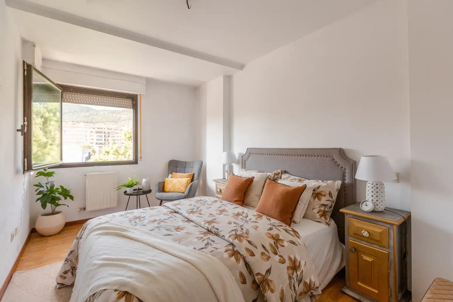 Habitación de Piso en venta en  Pamplona / Iruña con Calefacción, Parquet y Trastero