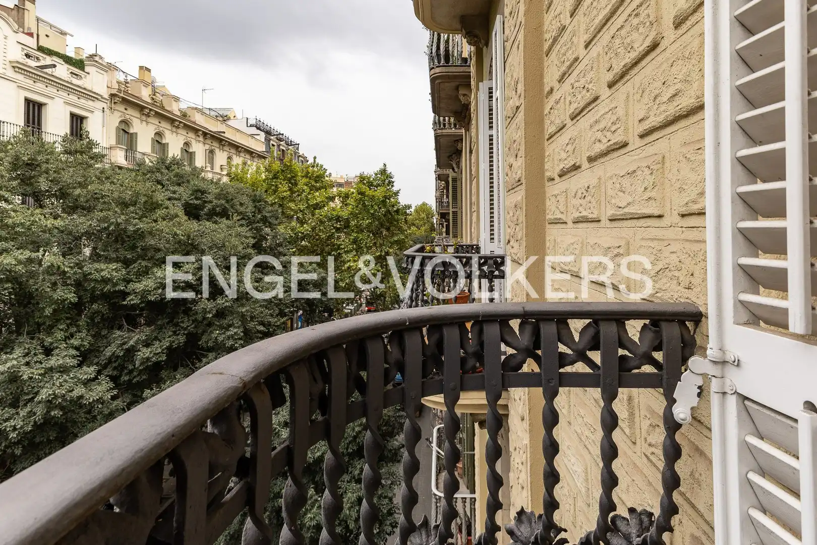 Terraza de Piso en venta en Eixample