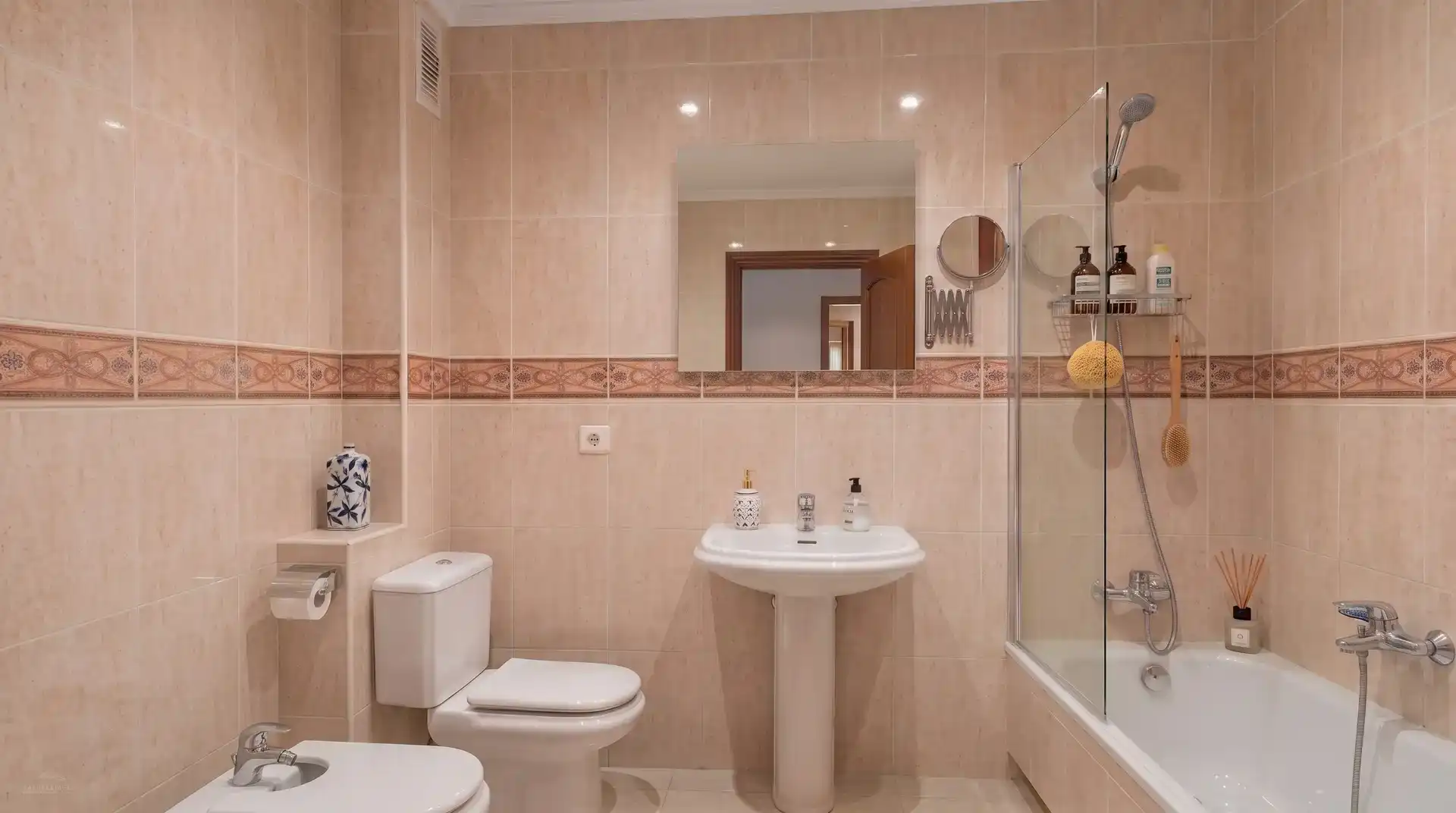 Baño de Piso en venta en Santander con Balcón