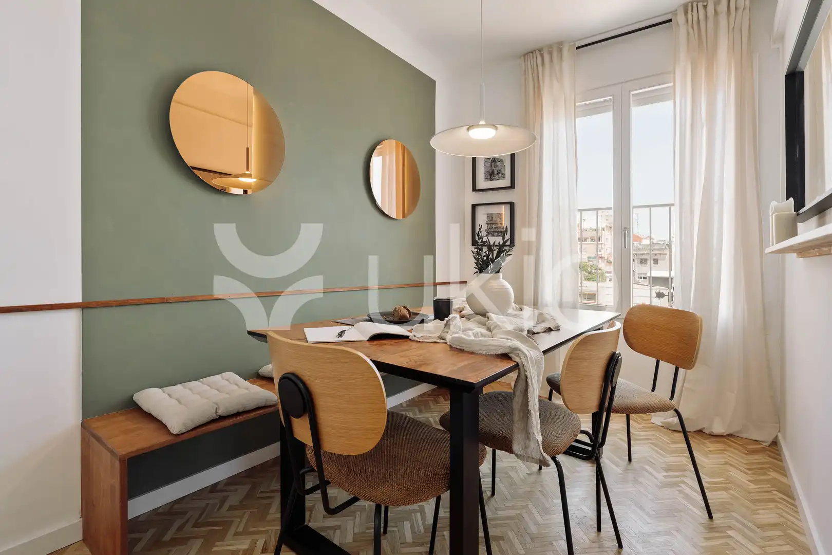 Comedor de Apartamento de alquiler en Barcelona con Aire acondicionado, Calefacción y Terraza