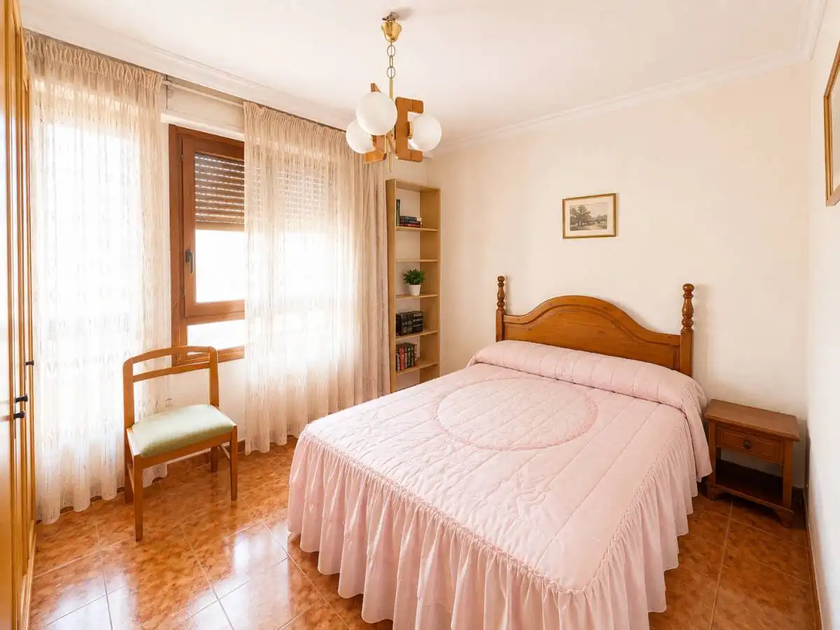 Flat with lift for sale in C. Obispo Herrero, imagen 5