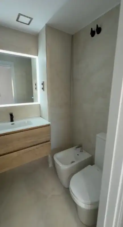 Bathroom of Flat for rent in Castelldefels  with Air Conditioner, Heating and Terrace