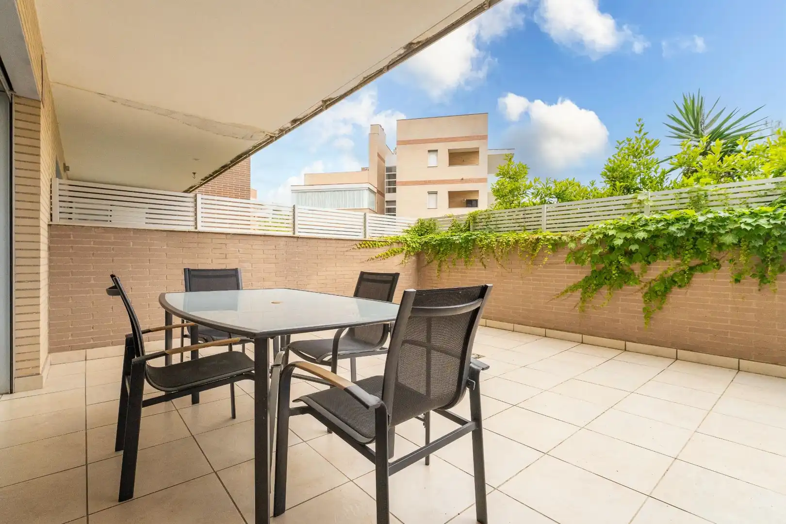 Terrassa de Planta baixa en venda en Salou amb Aire condicionat, Calefacció i Jardí privat