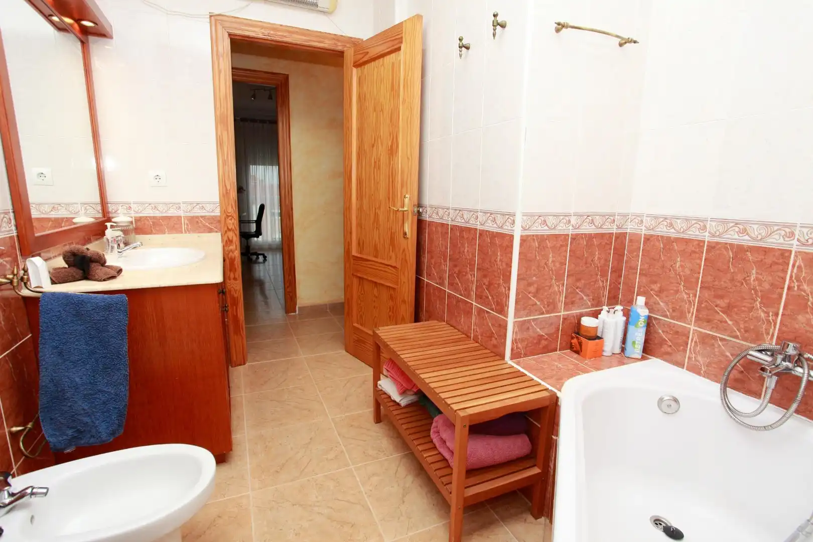 Baño de Piso en venta en La Unión con Amueblado
