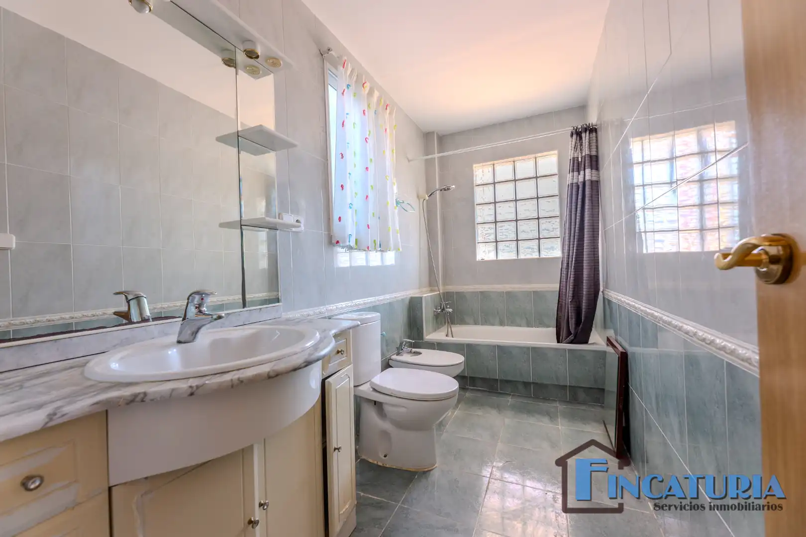 Baño de Casa o chalet en venta en Riba-roja de Túria con Aire acondicionado, Jardín privado y Terraza