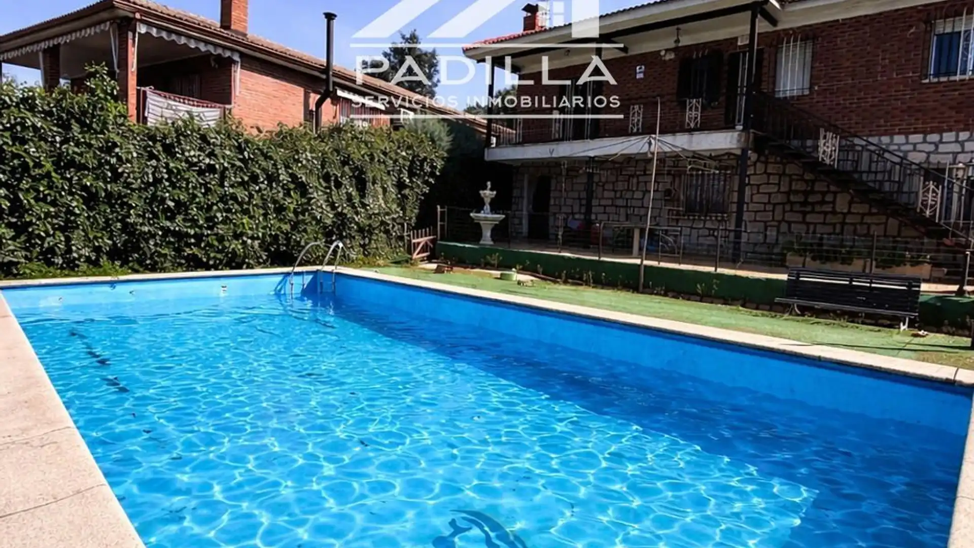 Piscina de Casa o chalet en venta en Santa Cruz del Retamar con Aire acondicionado, Calefacción y Terraza