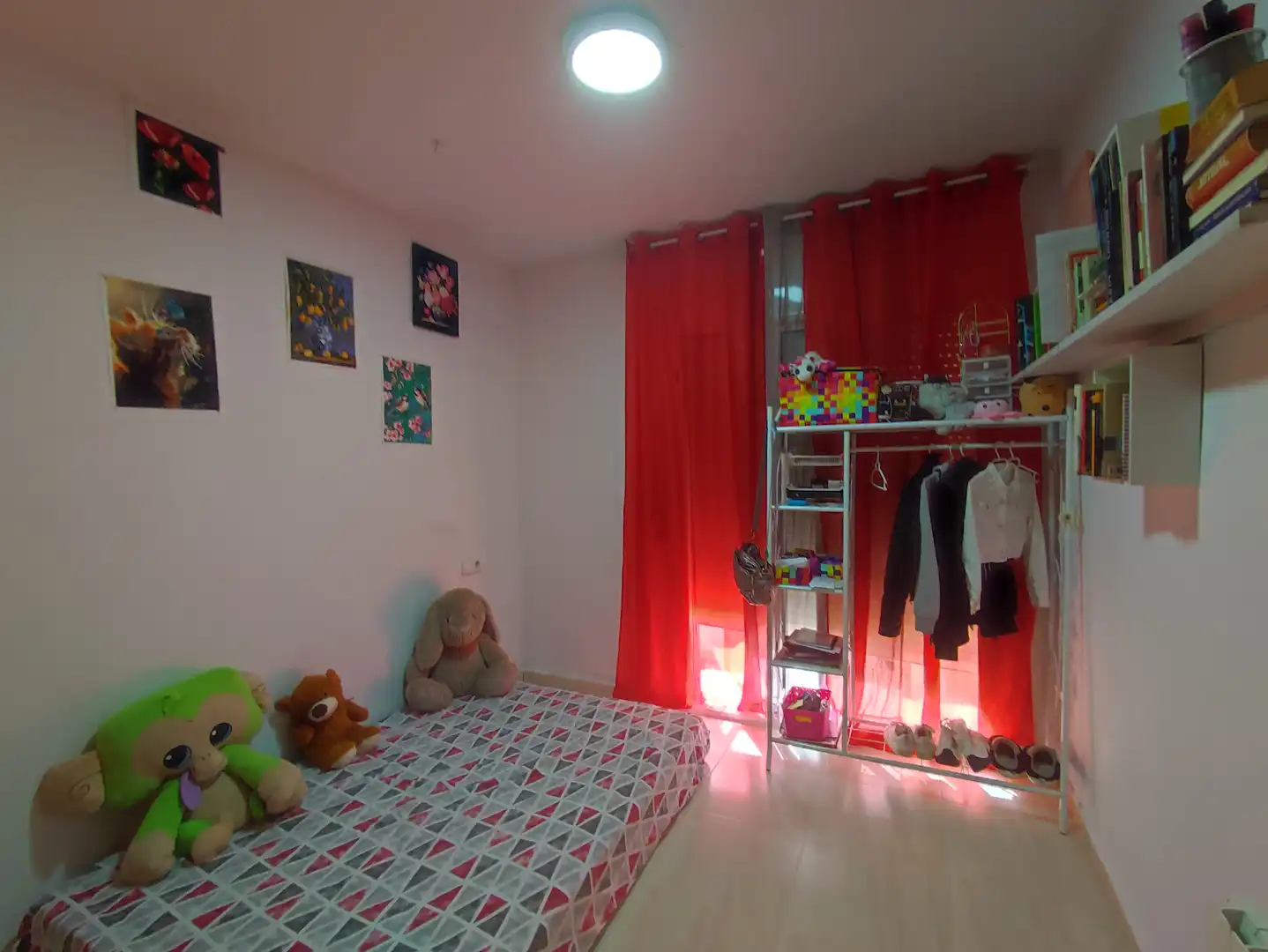 Dormitori de Casa adosada en venda en Torrelles de Foix amb Jardí privat, Terrassa i Traster