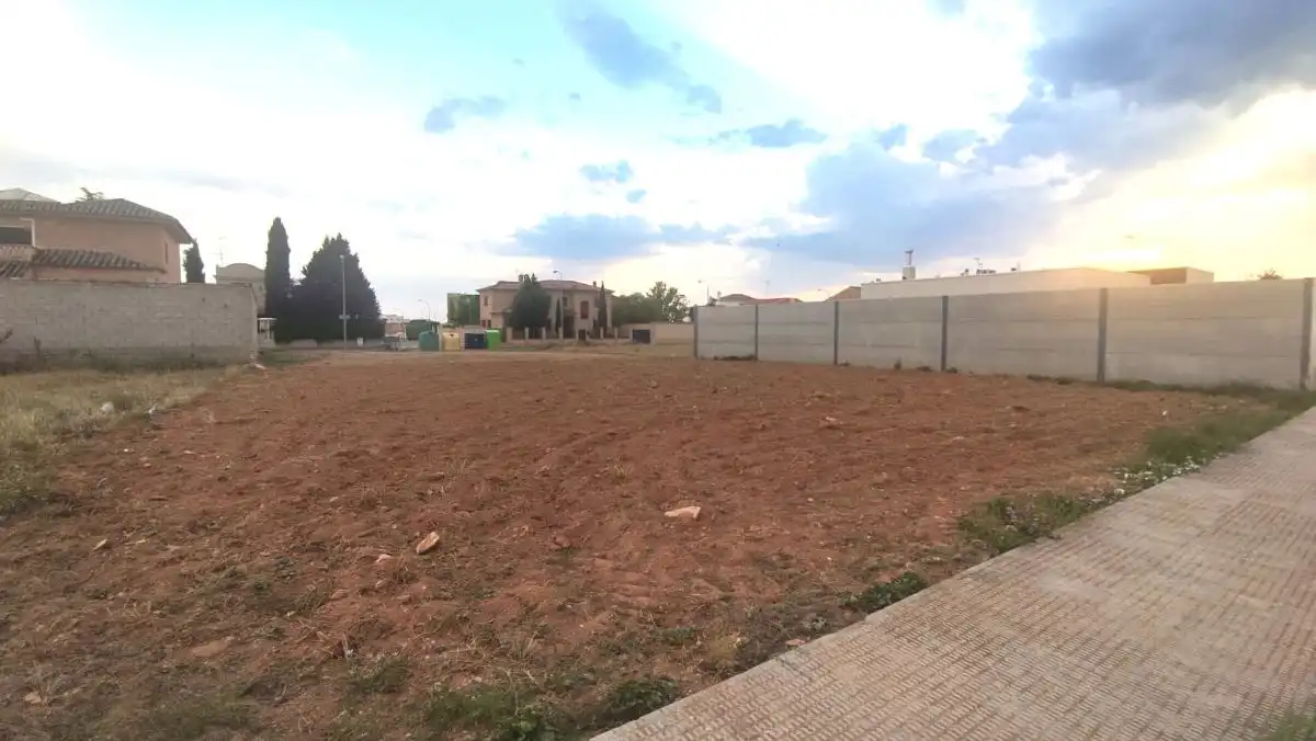 Terrenys i solars en venda a Valdepeñas, imagen 2