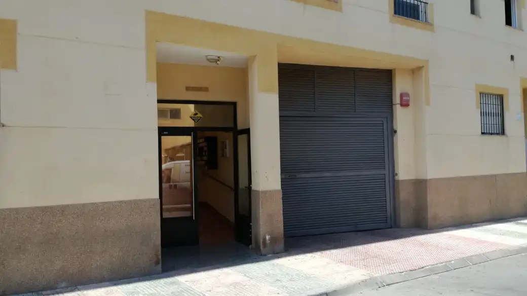 Aparcament en venda a Av Genil