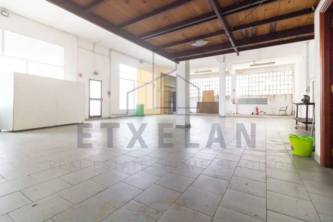 Local comercial en venda a Berriz