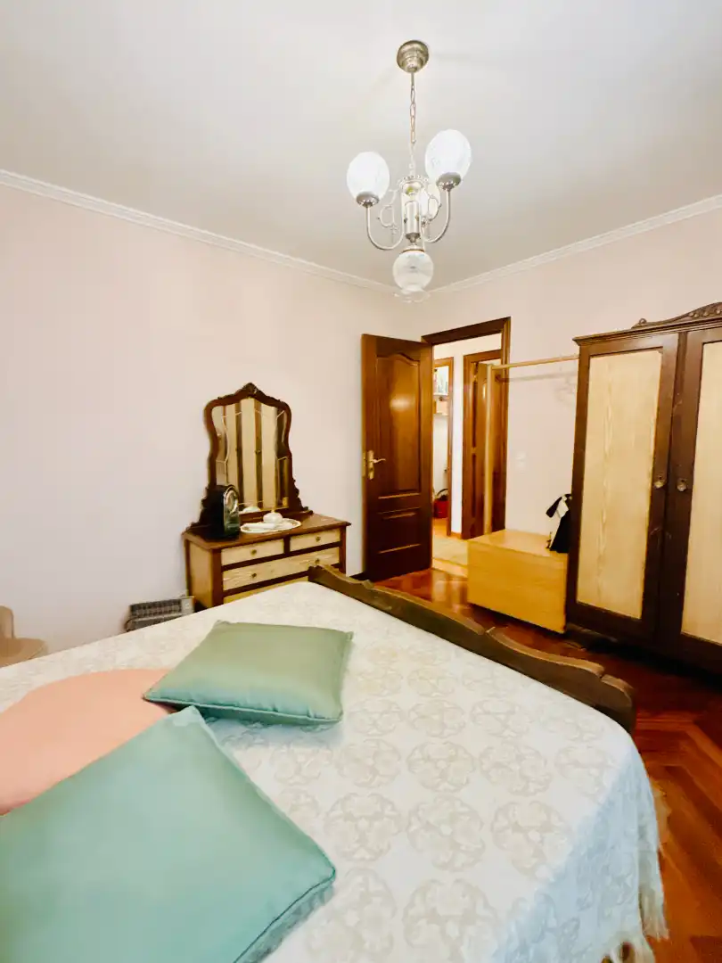 Habitación de Piso en venta en Carballo con Amueblado
