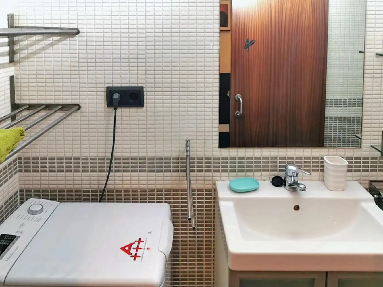 Baño de Estudio en venta en Madrid con Calefacción y Amueblado