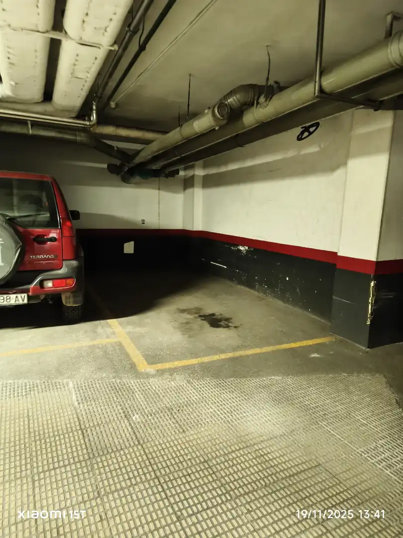 Parking de Piso en venta en  Pamplona / Iruña con Calefacción y Parquet