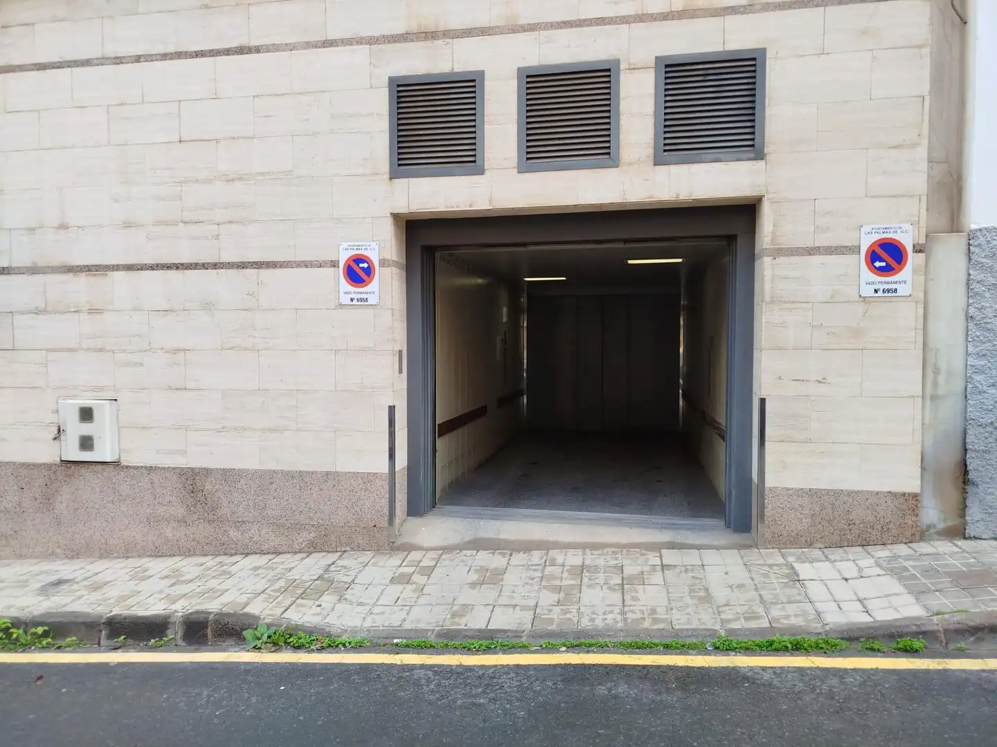 Parking de Local de alquiler en Las Palmas de Gran Canaria con Aire acondicionado