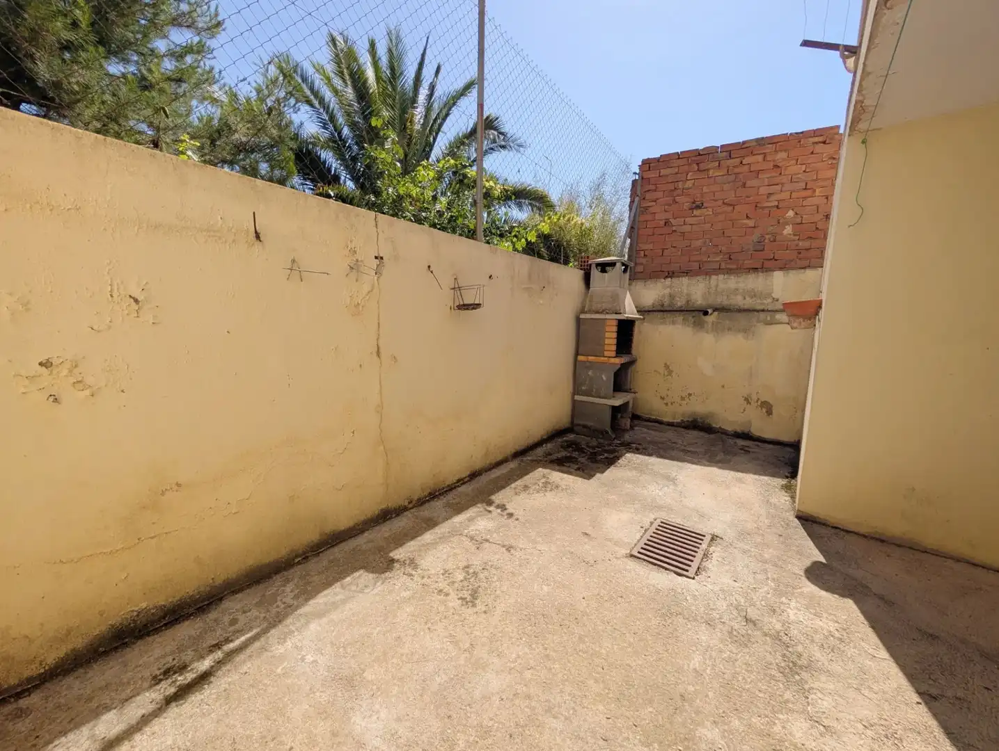 Jardí de Casa adosada en venda en La Puebla de Híjar amb Calefacció, Terrassa i Traster