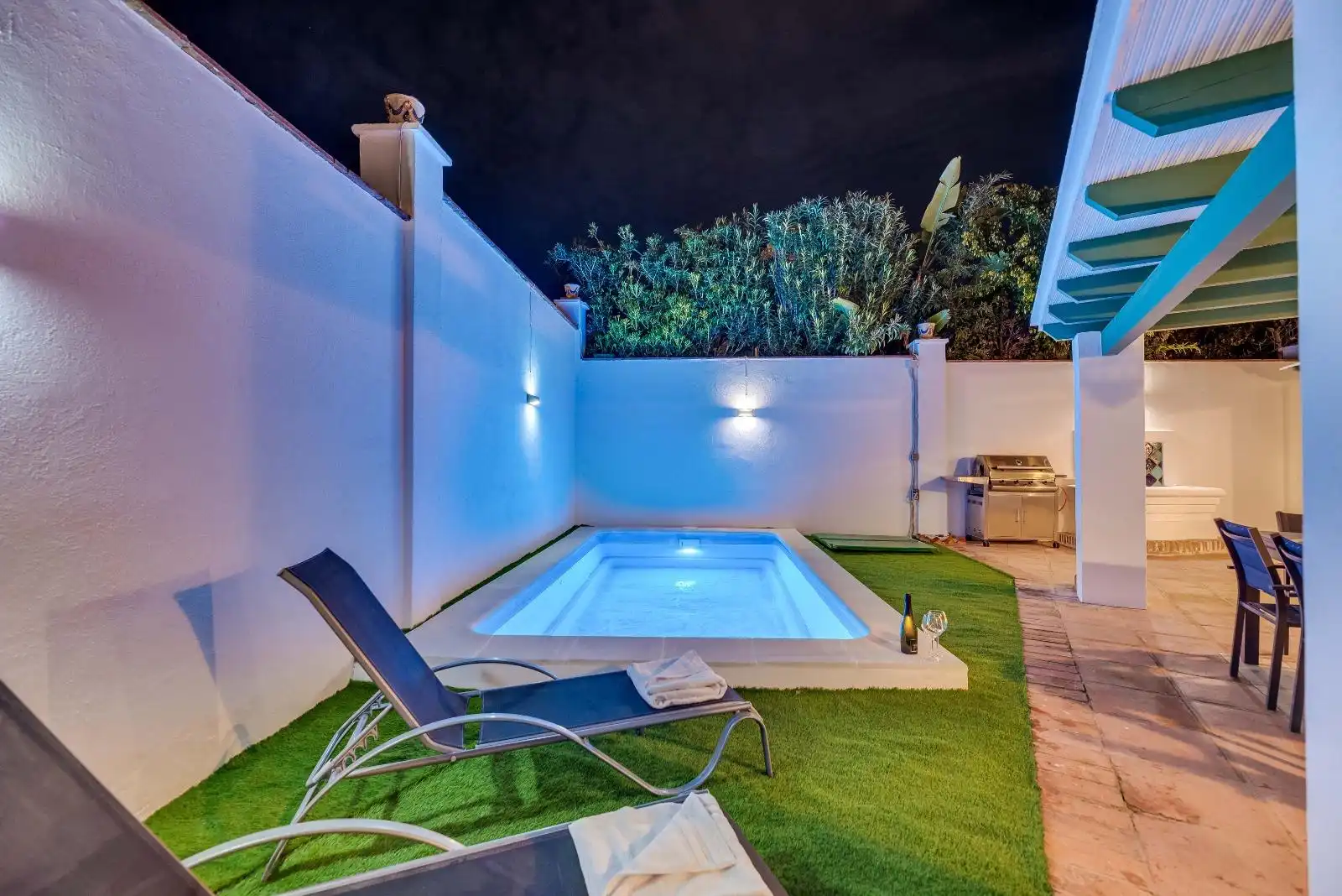 Piscina de Casa o chalet en venta en Marbella con Aire acondicionado, Calefacción y Jardín privado