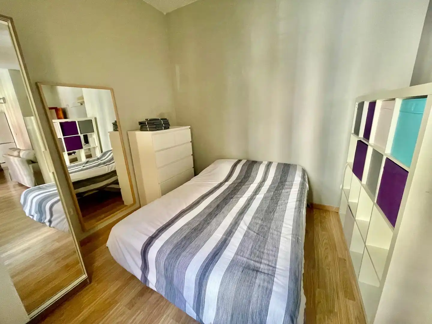 Schlafzimmer von Wohnung zur Miete in Madrid mit Klimaanlage, Heizung und Möbliert