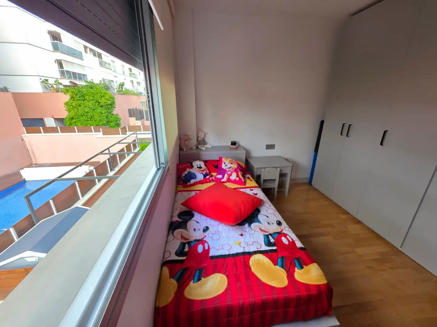 Habitación de Piso en venta en Barcelona con Aire acondicionado, Calefacción y Jardín privado