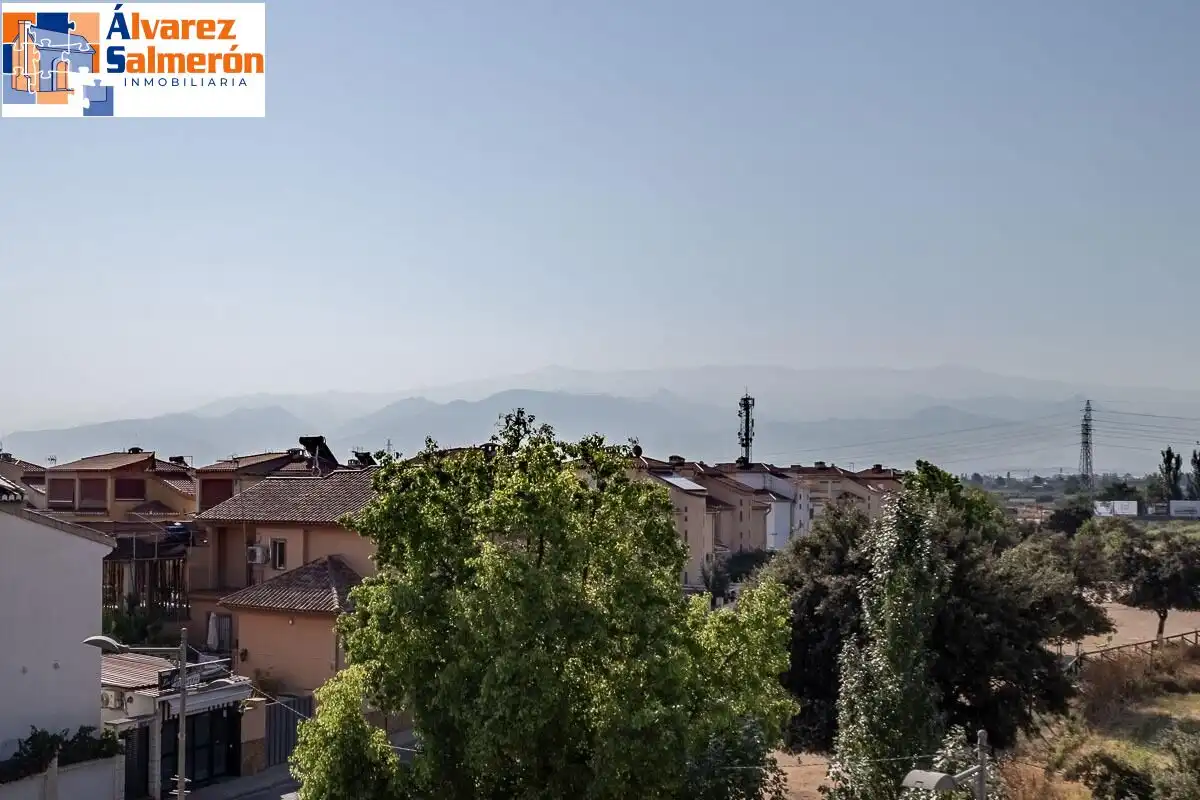 Casa pareada con piscina en venta en Calle CARLOS CANO (HI), imagen 32