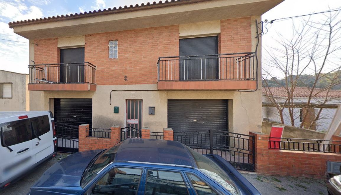 Exterior view of House or chalet for sale in Terrassa