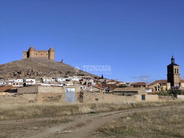 Casa adosada en Venta en La Calahorra