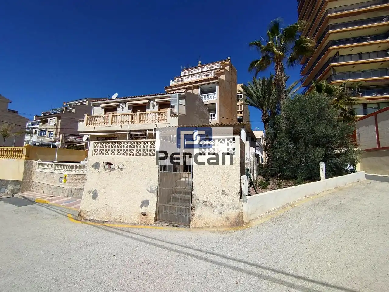 Vista exterior de Residencial en venta en El Campello