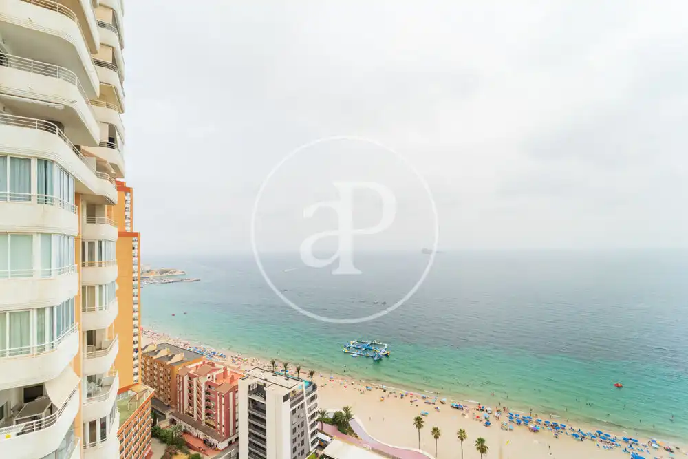Bedroom of Flat for sale in Benidorm  with Air Conditioner, Heating and Terrace