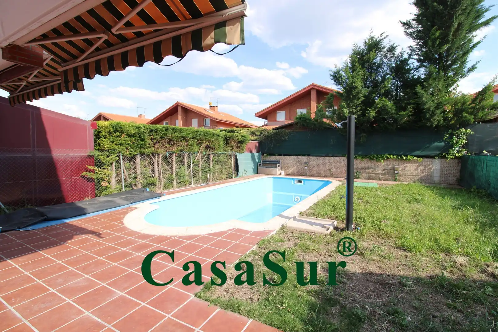 Piscina de Casa o chalet en venta en Renedo de Esgueva con Calefacción, Jardín privado y Terraza