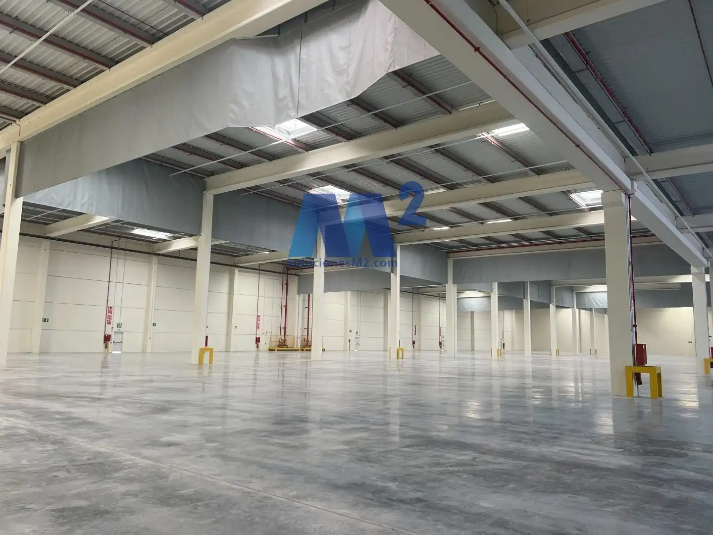 Nave industrial en alquiler en Carrer de la Verge de Montserrat, imagen 3