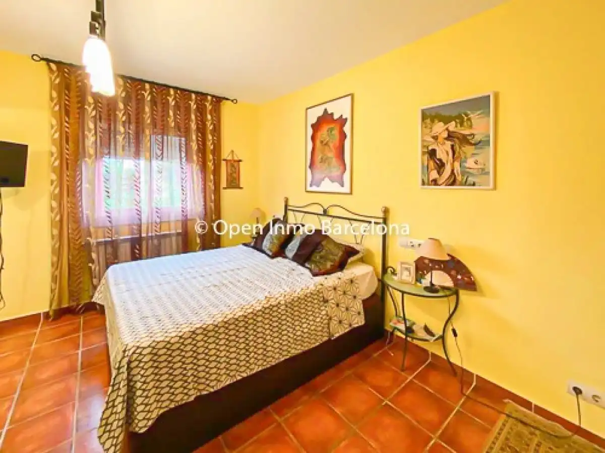 Houses for sale in Avenida MONTSENY, Mas d'En Serra - Els Cards