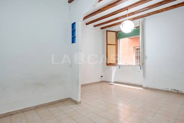 Piso en Venta en Carrer dels Ocells en Sant Pere, Sta. Caterina i la Ribera