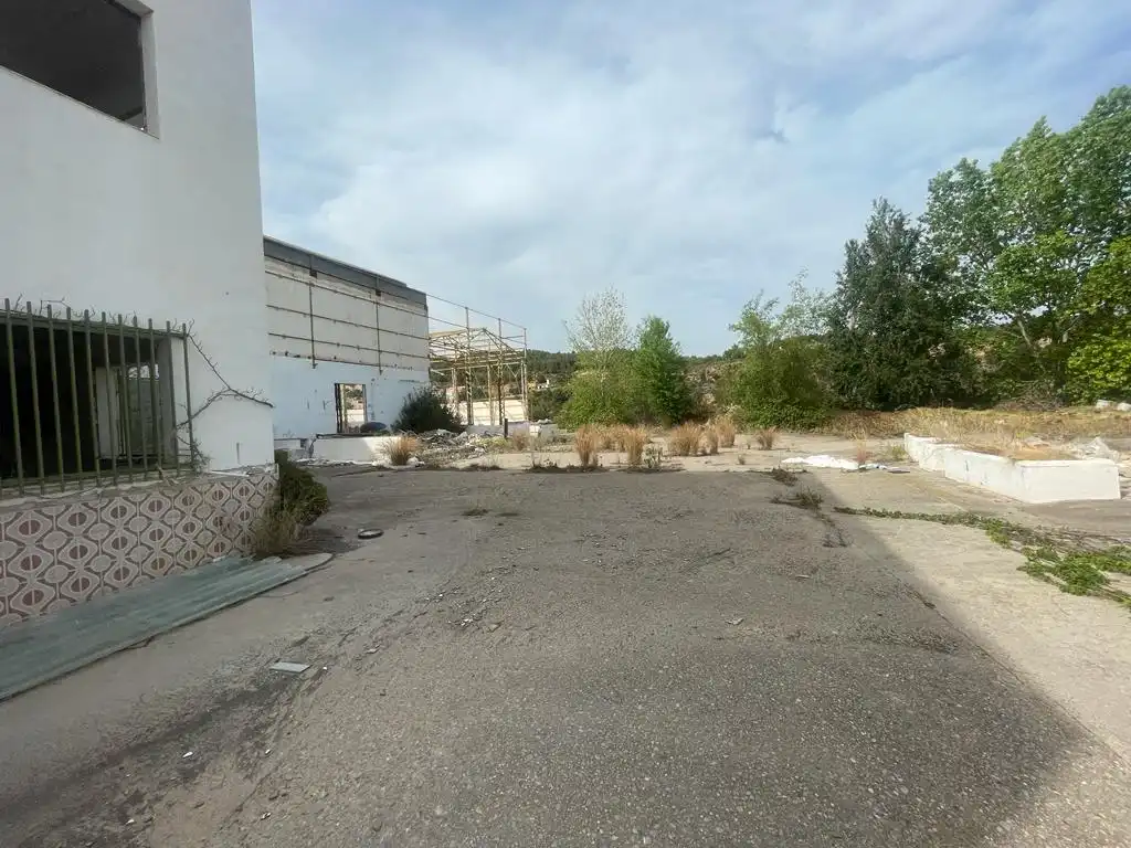 Nave industrial en venta en Oliva, Ribesalbes