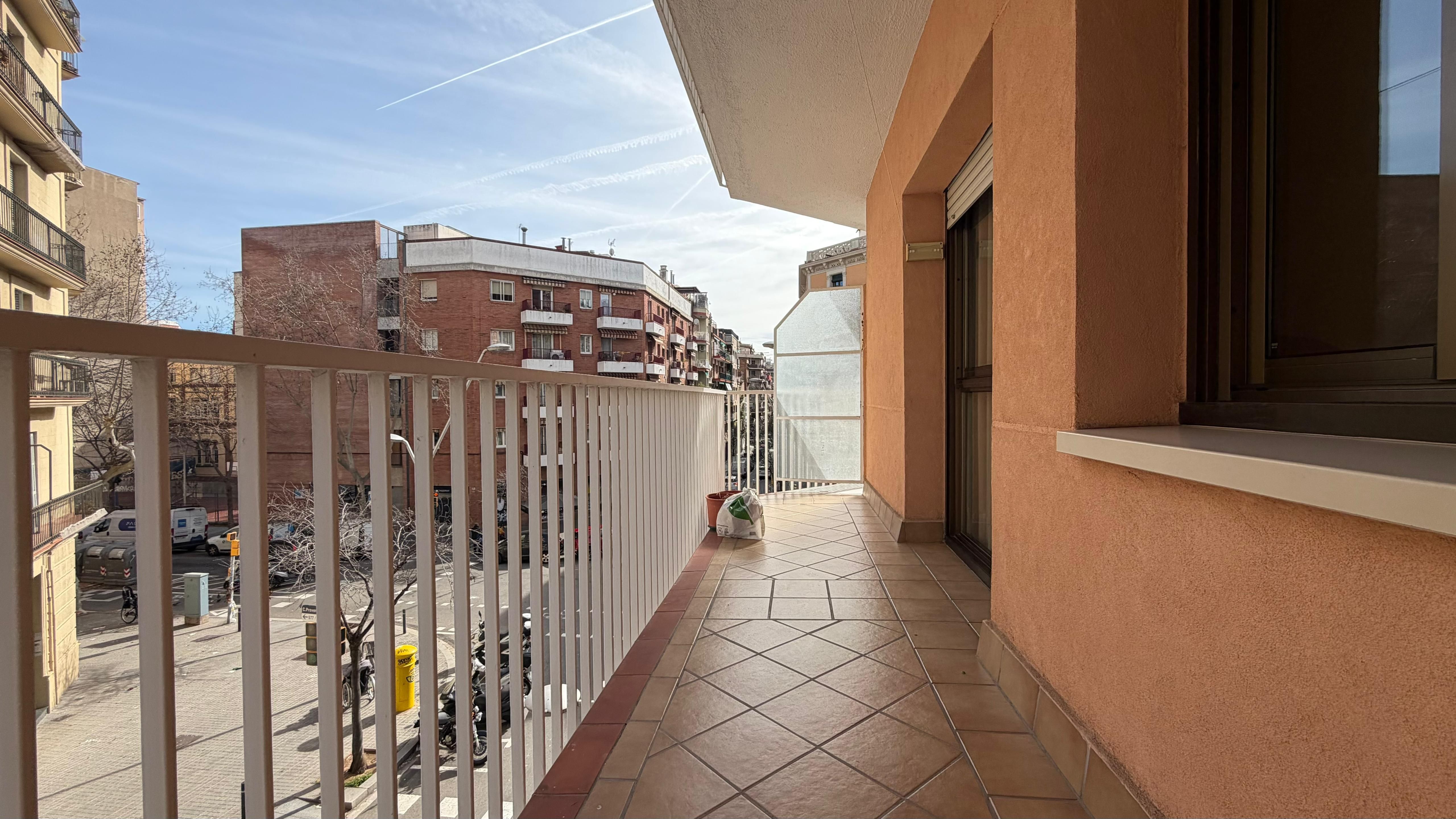 Terraza de Piso en venta en  Barcelona Capital con Calefacción y Balcón