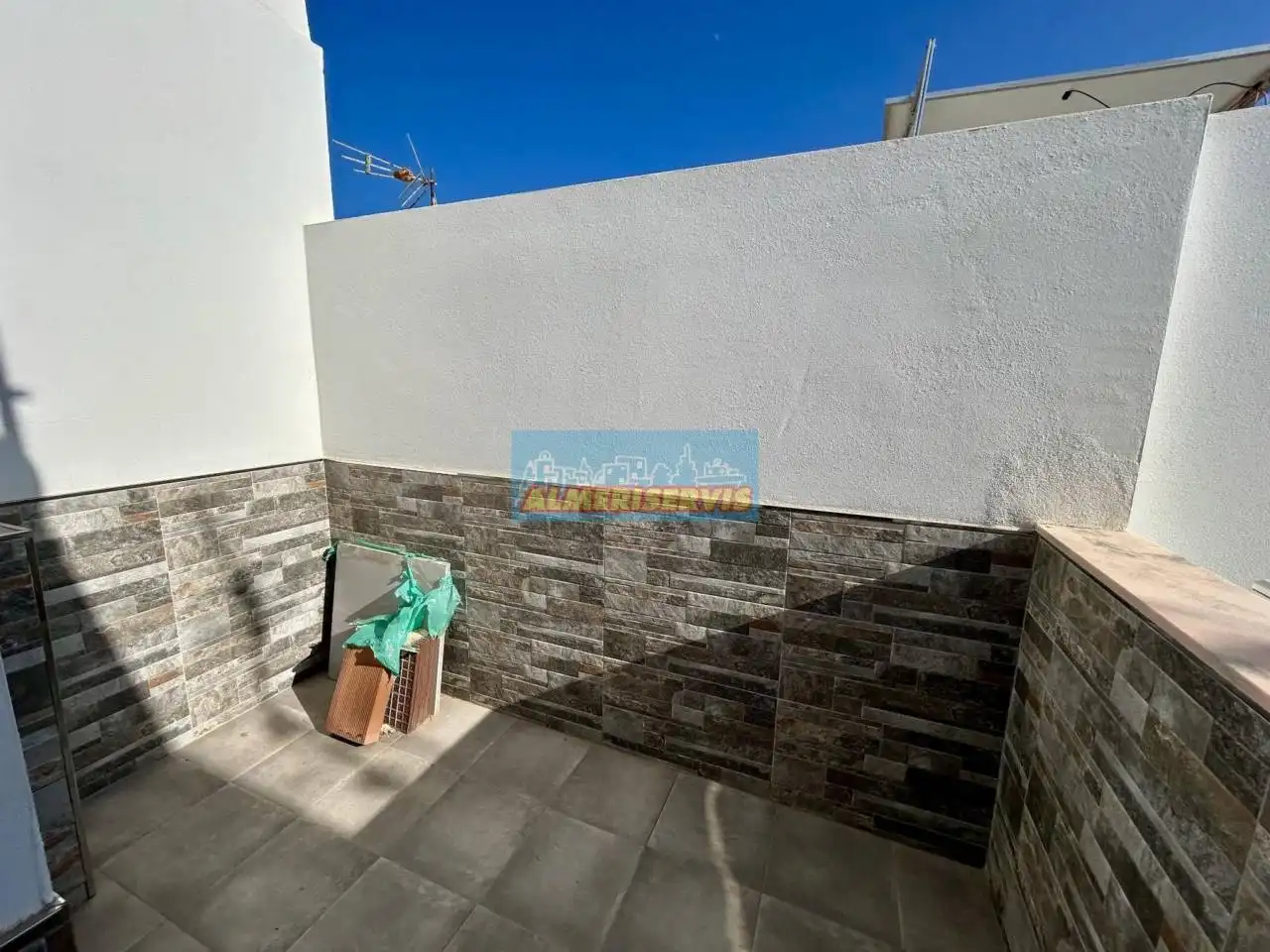 Terrassa de Casa o xalet en venda en Roquetas de Mar amb Aire condicionat i Terrassa