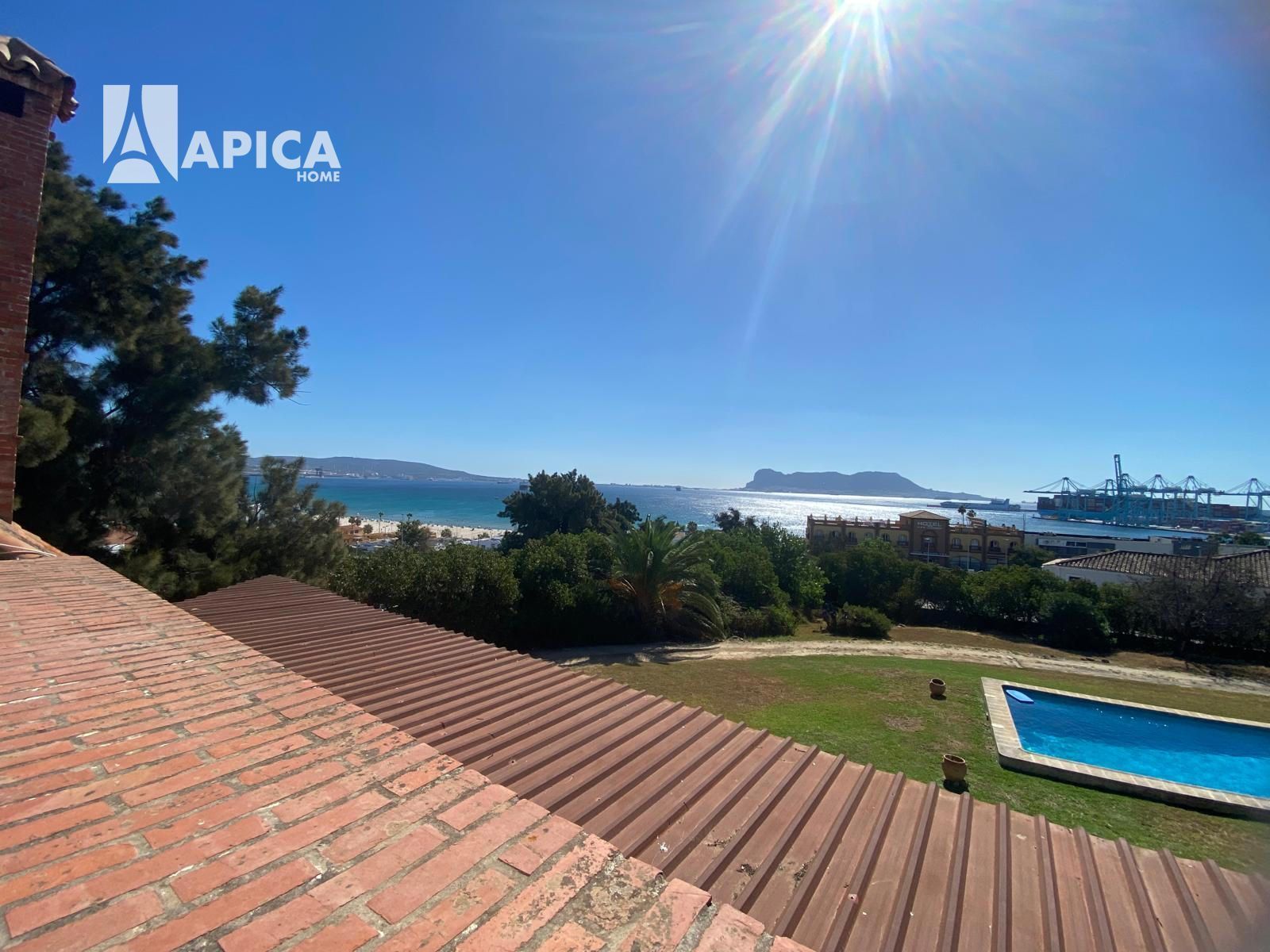 Exterior view of House or chalet for sale in Algeciras  with Air Conditioner, Heating and Swimming Pool