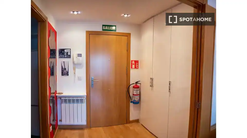 Apartament per a compartir en Santa Cruz de Bezana amb Aire condicionat, Calefacció i Terrassa
