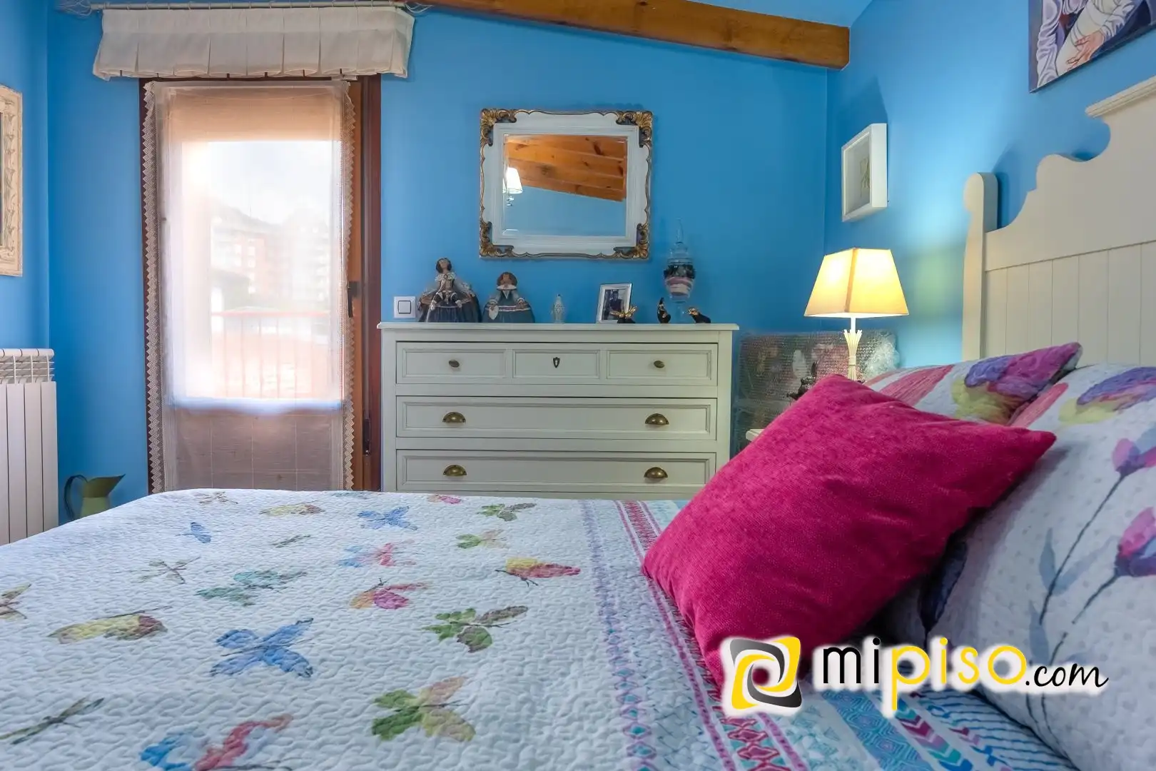 Habitación de Casa o chalet en venta en Laredo con Calefacción y Jardín privado