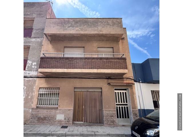 Casa-chalet en Venta en Estadio Castalia