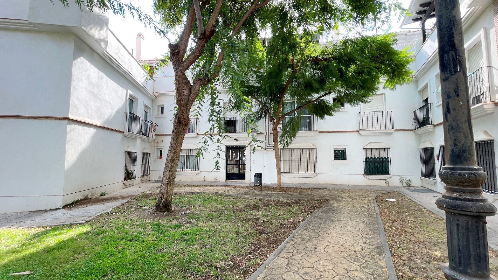 Vista exterior de Pis en venda en Estepona