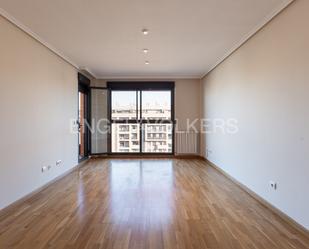 Sala d'estar de Apartament de lloguer en  Valencia Capital amb Aire condicionat, Calefacció i Parquet