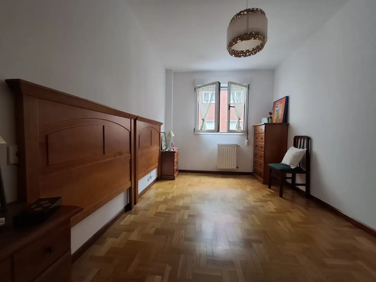 Bedroom of Flat for rent in Gijón   with Heating, Parquet flooring and Furnished