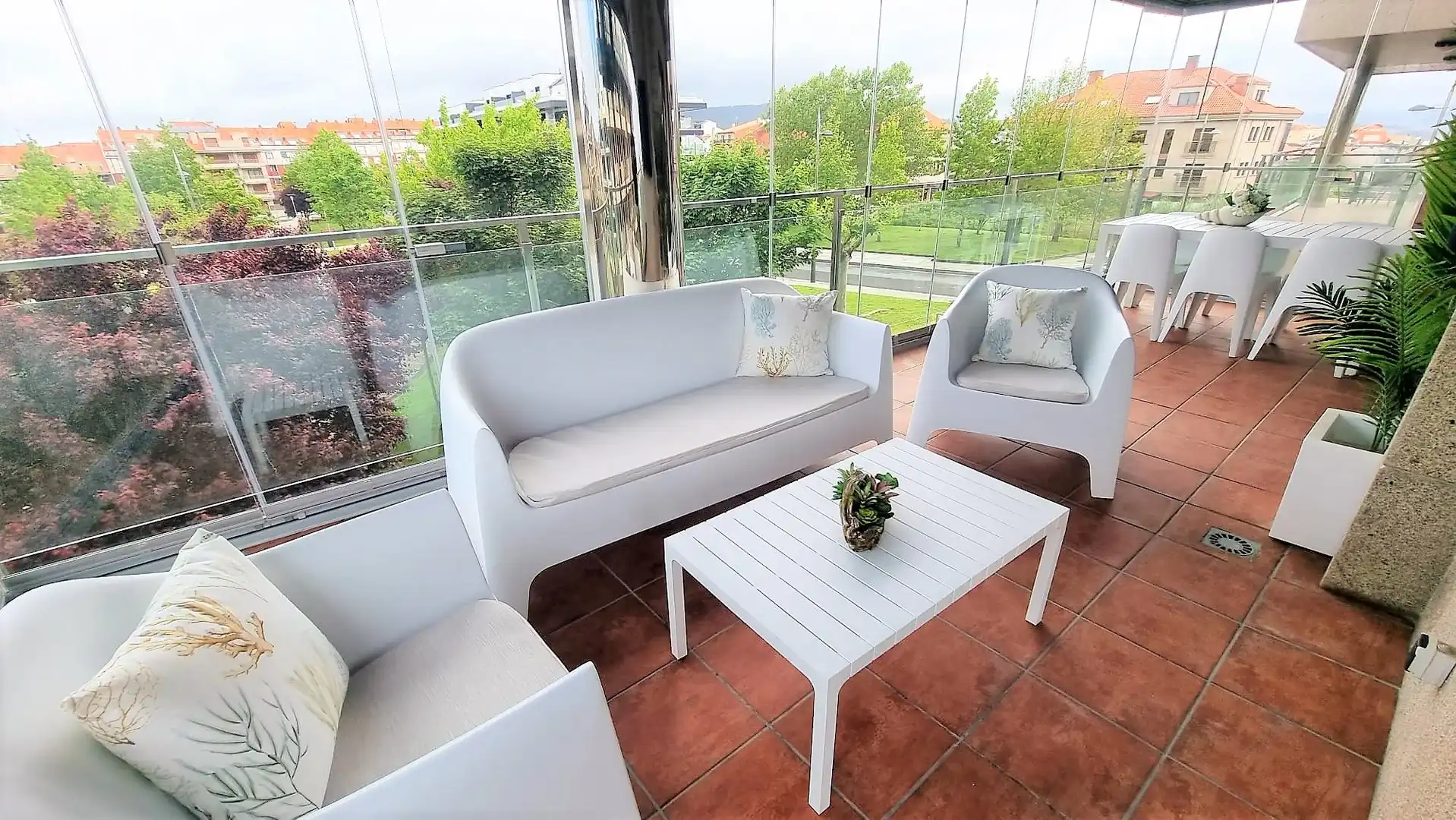 Terraza de Piso de alquiler en Cangas  con Aire acondicionado, Calefacción y Parquet