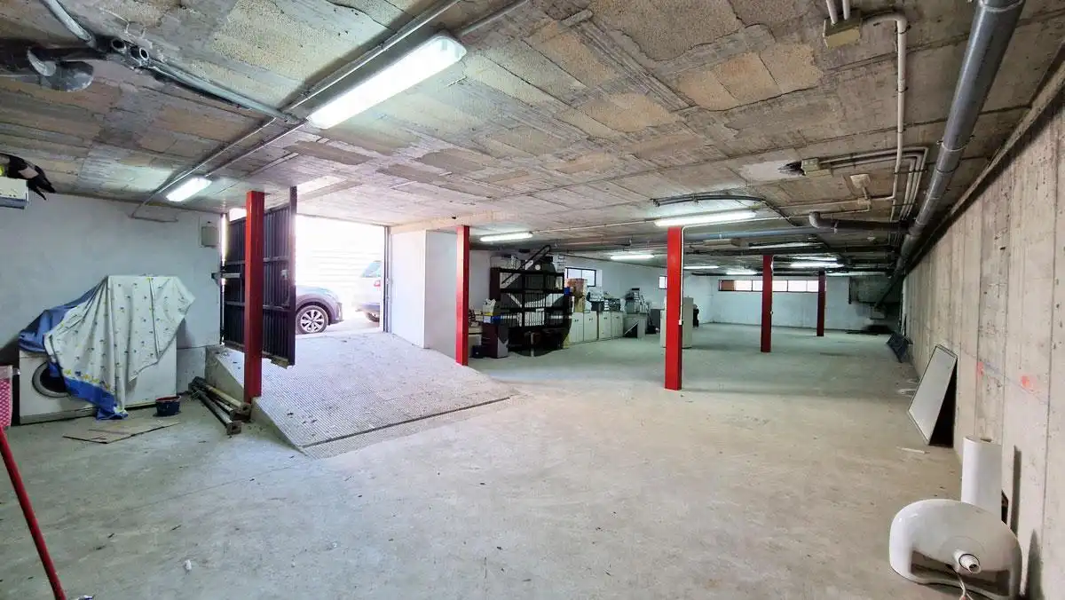 Local comercial en venta en Coria del Río, imagen 2
